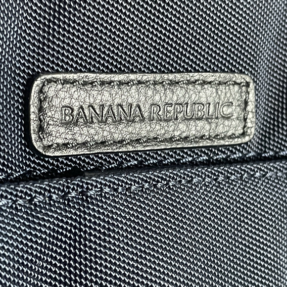 Banana Republic Messenger Bag Navy Blue Durable Nylon Adjustable Strap Laptop - Picture 3 of 11